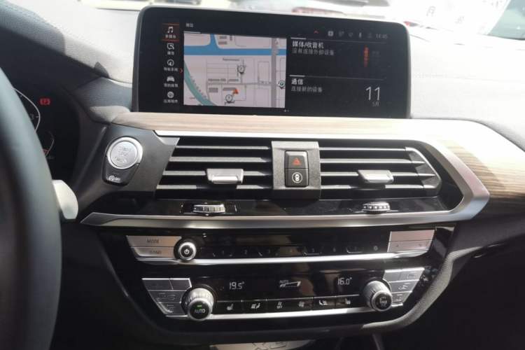 Used BMW X3 2020 xDrive28i Luxury Package Audio And AC Panel