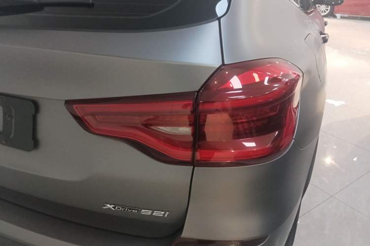 Used BMW X3 2020 xDrive25i Luxury Package Exterior 3