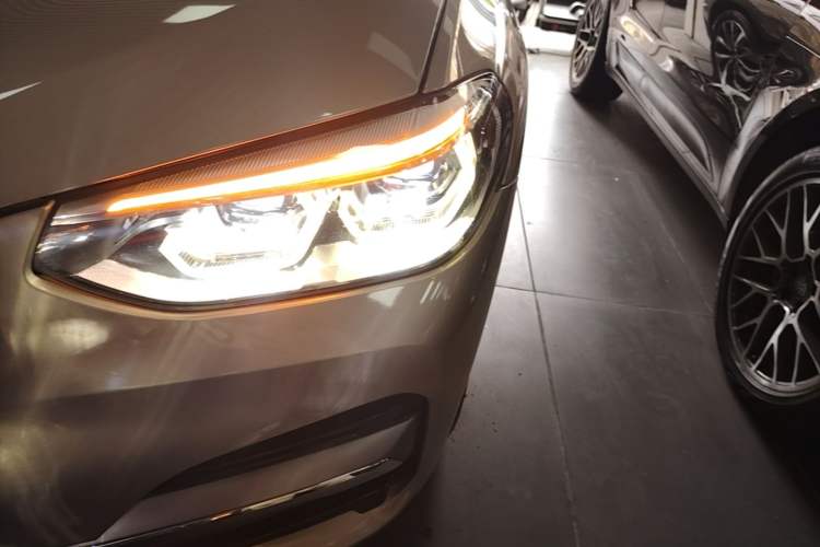 Used BMW X3 2020 xDrive25i Luxury Package Left Front Headlight