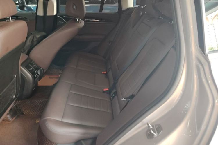 Used BMW X3 2020 xDrive25i Luxury Package Left Rear Seat