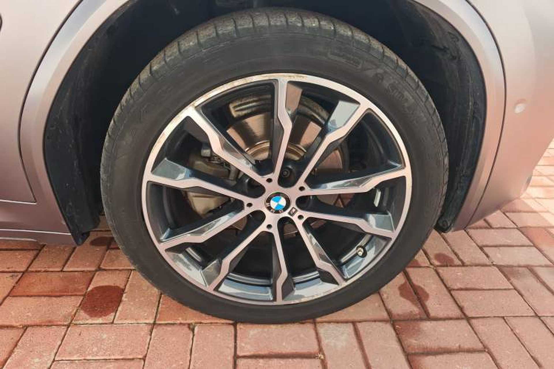 Used BMW X3 2020 xDrive30i Luxury Model with M Sport Package Right Front Wheel Hub