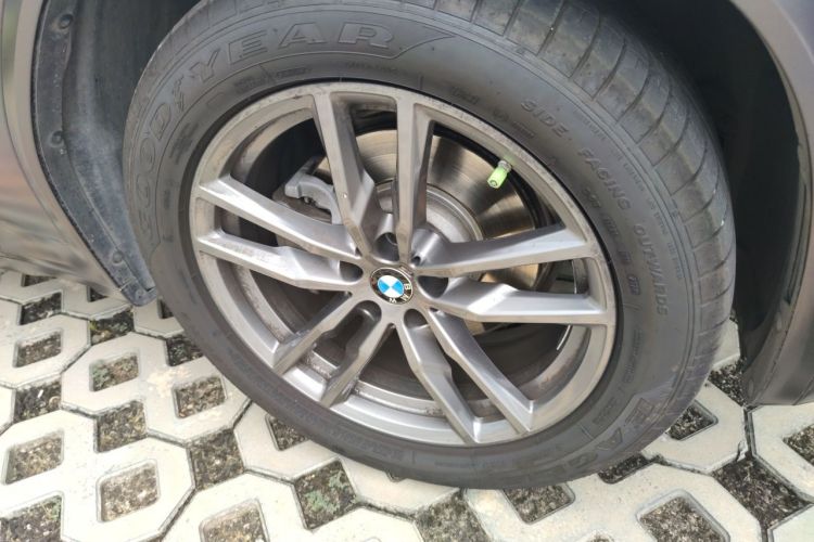 Used BMW X3 2020 xDrive28i M Sport Package Right Front Wheel Hub