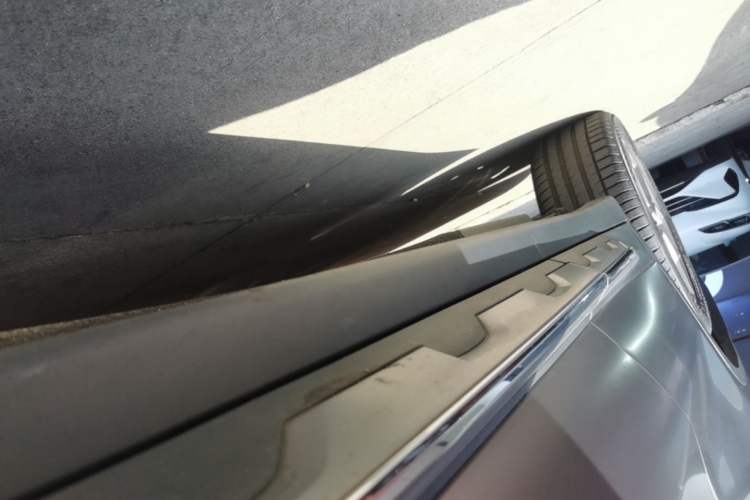 Used BMW X3 2020 xDrive28i Luxury Package Right Side Sill