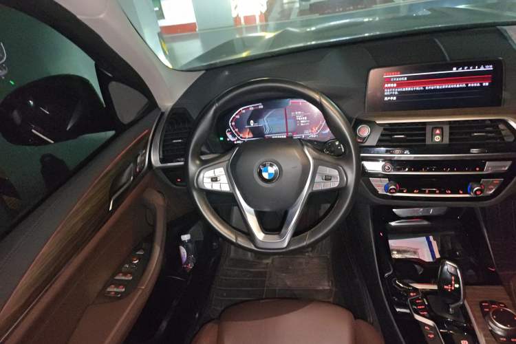 Used BMW X3 2020 xDrive28i Luxury Package Steering Wheel