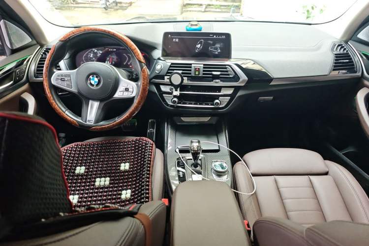 Used BMW X3 2020 xDrive25i M Sport Package Center Console