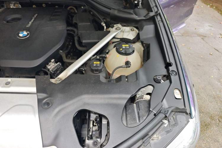Used BMW X3 2020 xDrive25i M Sport Package Engine Bay Left