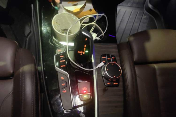 Used BMW X3 2020 xDrive28i Luxury Package Gear Lever