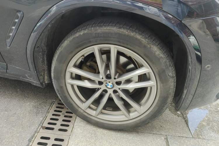 Used BMW X3 2020 xDrive28i M Sport Package Right Front Wheel Hub
