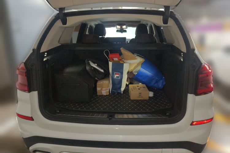Used BMW X3 2020 xDrive28i Luxury Package Trunk