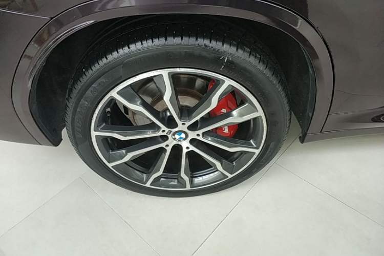 Used BMW X3 2020 xDrive30i Luxury Model with M Sport Package Right Rear Wheel Hub