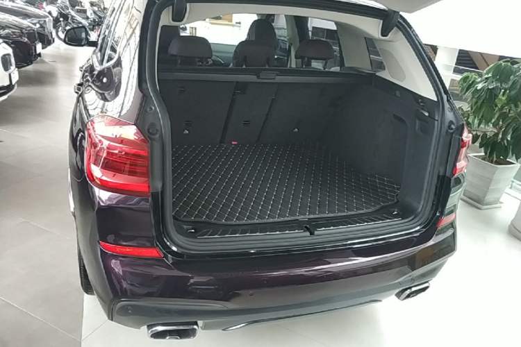 Used BMW X3 2020 xDrive30i Luxury Model with M Sport Package Trunk