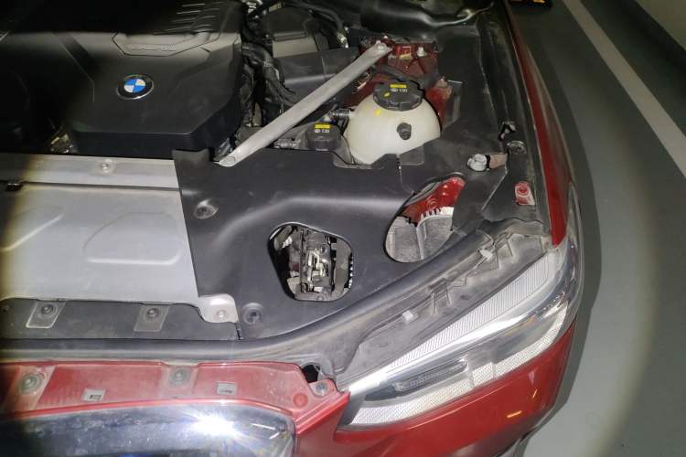 Used BMW X3 2020 xDrive28i Luxury Package Engine Bay Left