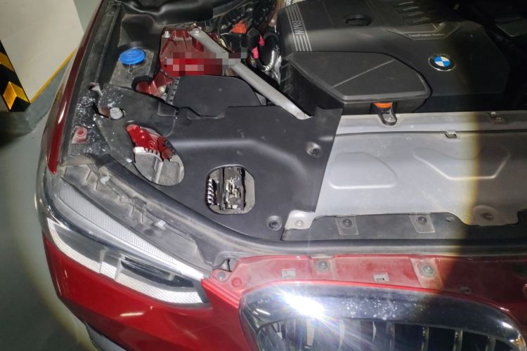 Used BMW X3 2020 xDrive28i Luxury Package Engine Bay Right