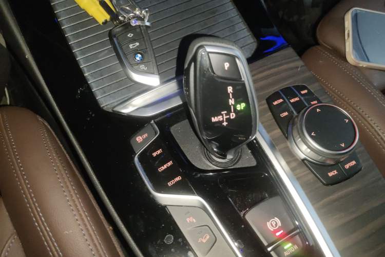 Used BMW X3 2020 xDrive28i Luxury Package Gear Lever