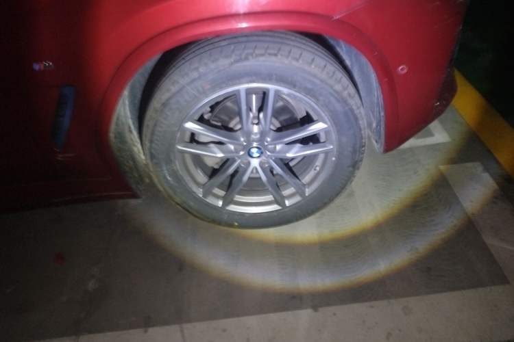 Used BMW X3 2020 xDrive25i M Sport Package Right Front Wheel Hub
