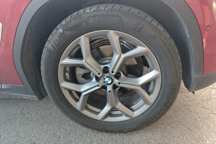 Used BMW X3 2020 xDrive28i Luxury Package Right Front Wheel Hub
