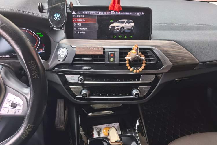 Used BMW X3 2020 xDrive28i Luxury Package Audio And AC Panel