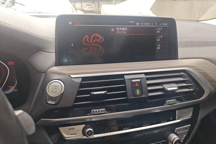 Used BMW X3 2020 xDrive28i Luxury Package Audio And AC Panel
