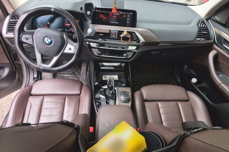 Used BMW X3 2020 xDrive28i Luxury Package Center Console