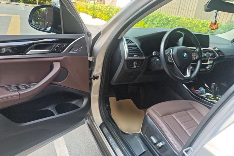 Used BMW X3 2020 xDrive25i Luxury Package Driver Seat