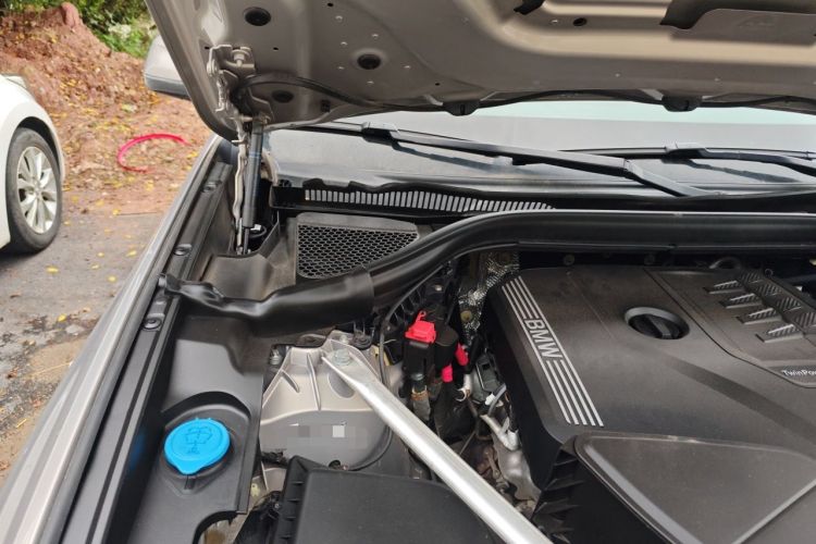 Used BMW X3 2020 xDrive28i Luxury Package Engine Bay Right