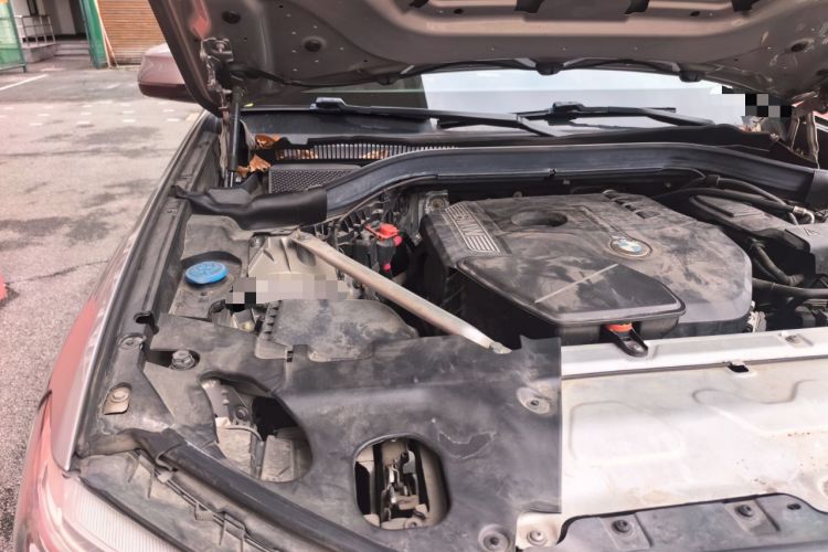 Used BMW X3 2020 xDrive28i Luxury Package Engine Bay Right