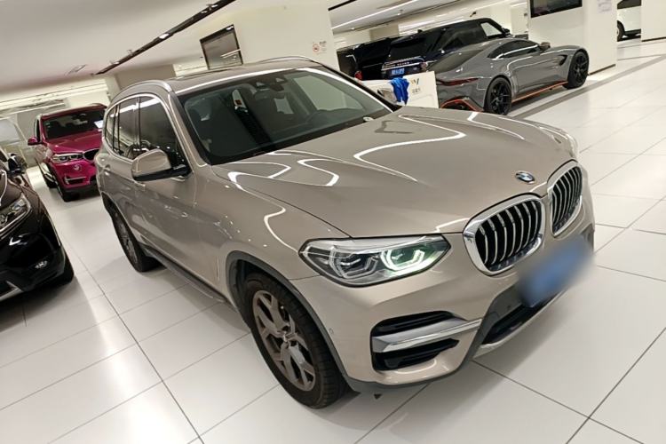 Used BMW X3 2020 xDrive28i Luxury Package Front Right 45 Deg