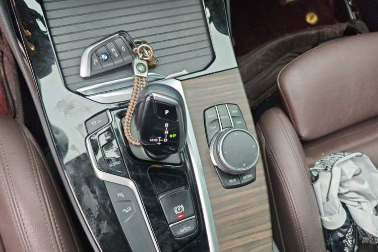 Used BMW X3 2020 xDrive28i Luxury Package Gear Lever