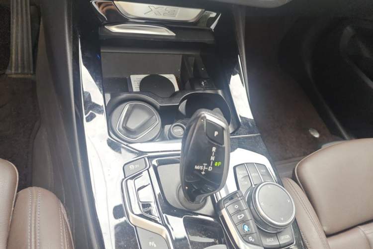 Used BMW X3 2020 xDrive28i Luxury Package Gear Lever
