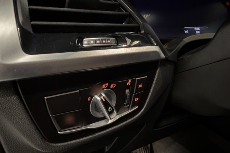 Used BMW X3 2020 xDrive25i Luxury Package Interior 11
