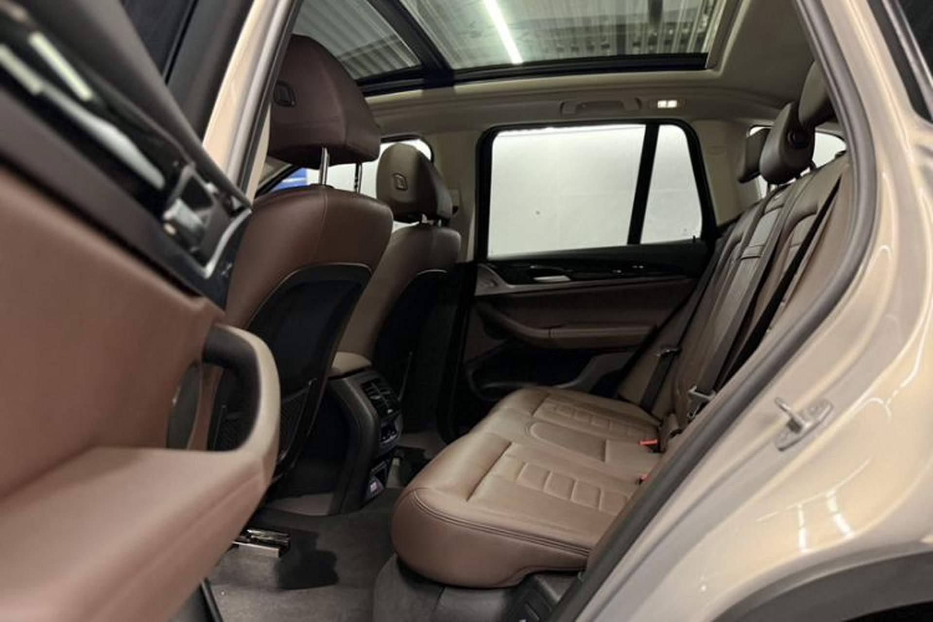 Used BMW X3 2020 xDrive25i Luxury Package Interior 2