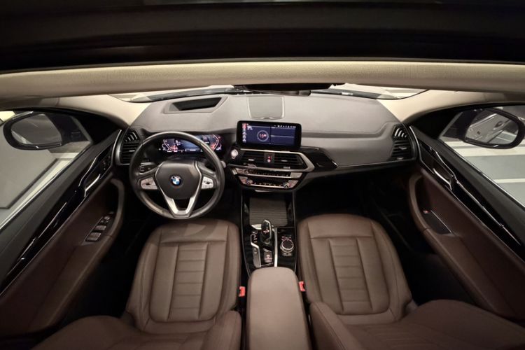 Used BMW X3 2020 xDrive25i Luxury Package Interior 3