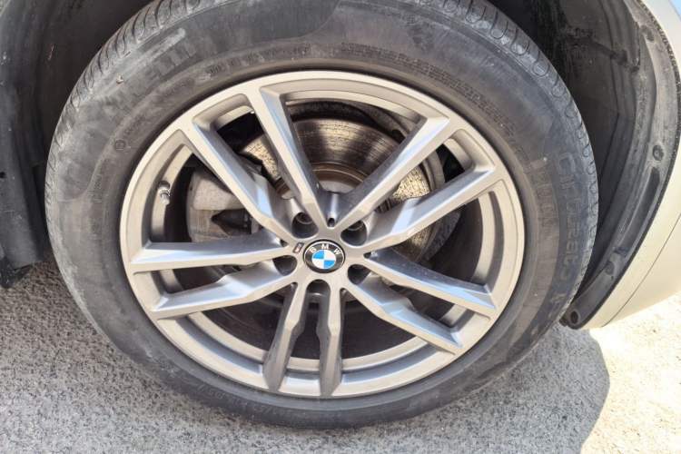 Used BMW X3 2020 xDrive28i M Sport Package Right Front Wheel Hub