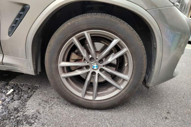 Used BMW X3 2020 xDrive28i M Sport Package Right Front Wheel Hub