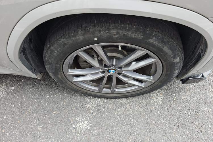 Used BMW X3 2020 xDrive28i M Sport Package Right Front Wheel Hub