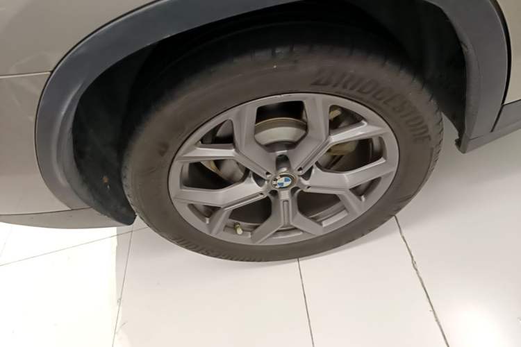 Used BMW X3 2020 xDrive28i Luxury Package Right Rear Wheel Hub