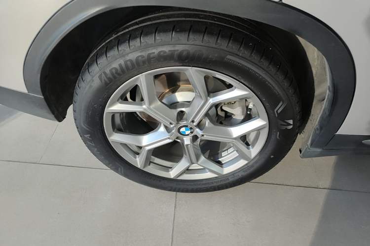 Used BMW X3 2020 xDrive28i Luxury Package Right Rear Wheel Hub