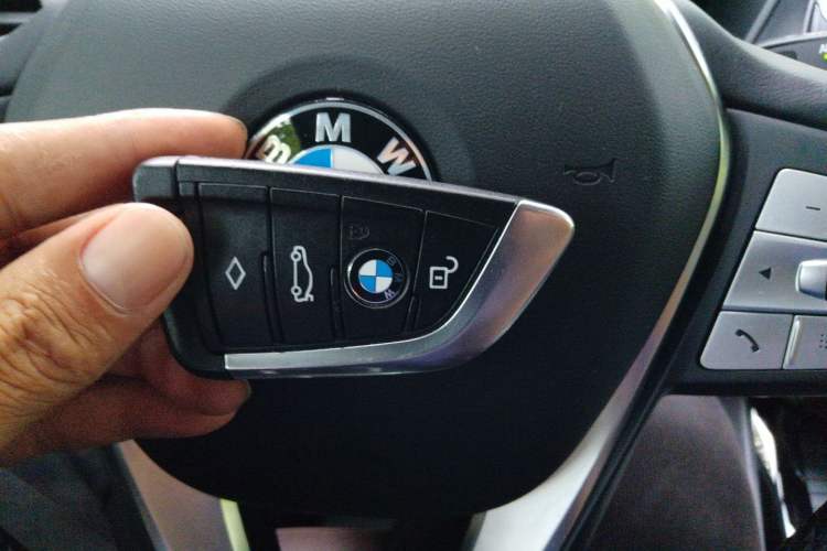 Used BMW X3 2020 xDrive25i Luxury Package Vehicle Key