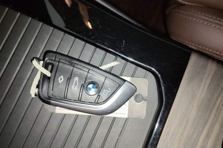 Used BMW X3 2020 xDrive28i Luxury Package Vehicle Key