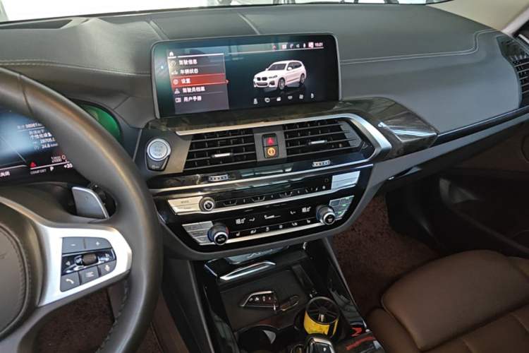 Used BMW X3 2020 xDrive30i Luxury Model with M Sport Package Audio And AC Panel