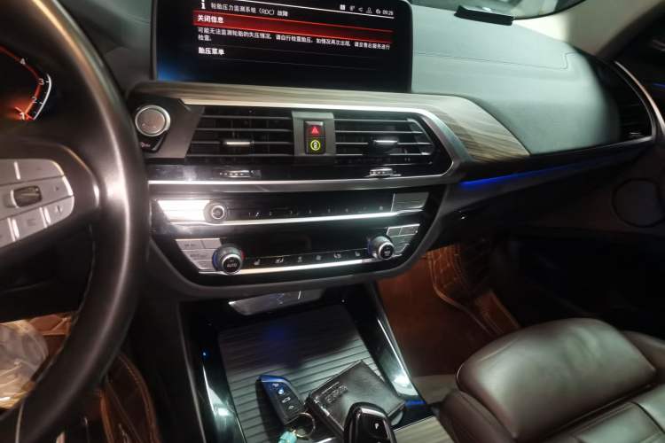 Used BMW X3 2020 xDrive28i Luxury Package Audio And AC Panel