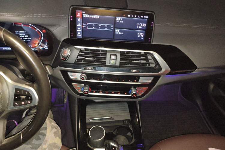 Used BMW X3 2020 xDrive25i M Sport Package Audio And AC Panel