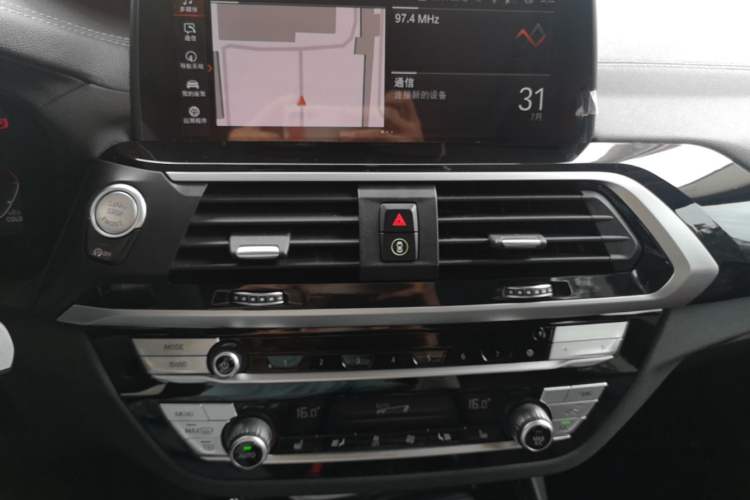 Used BMW X3 2020 xDrive25i Luxury Package Audio And AC Panel