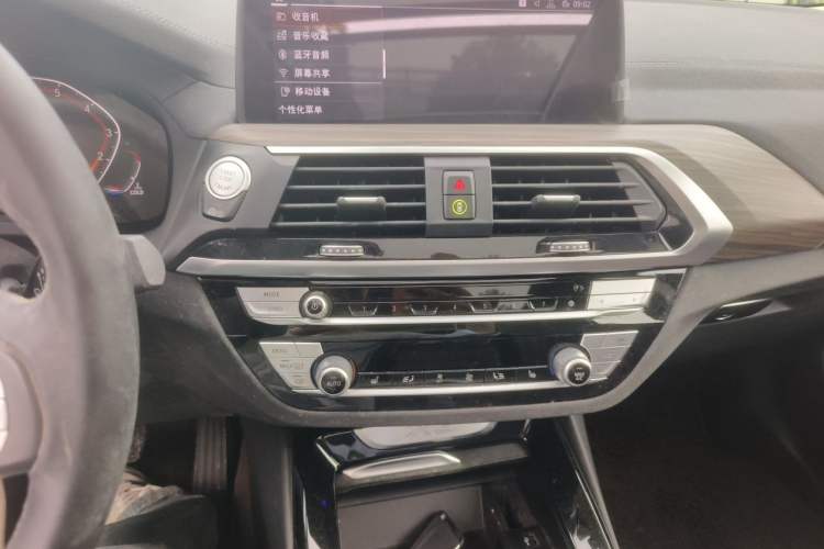 Used BMW X3 2020 xDrive28i Luxury Package Audio And AC Panel