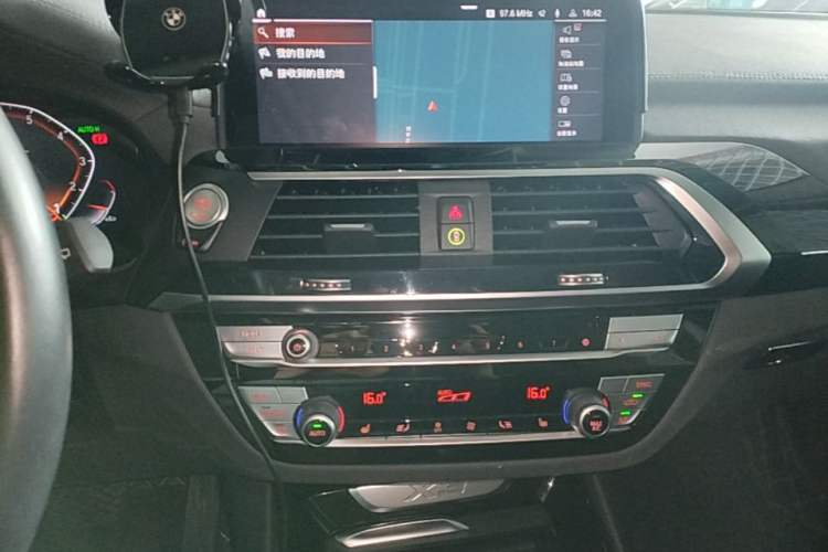 Used BMW X3 2020 xDrive25i Luxury Package Audio And AC Panel