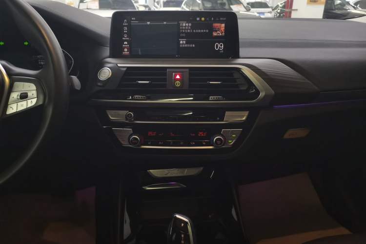 Used BMW X3 2020 xDrive28i Luxury Package Audio And AC Panel