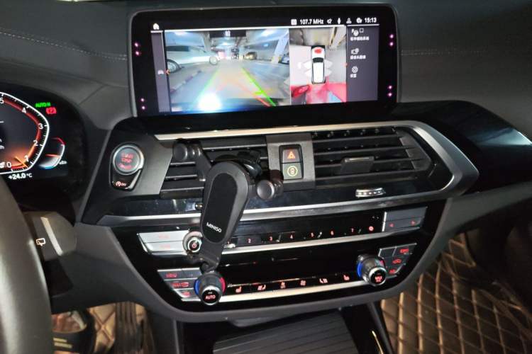 Used BMW X3 2020 xDrive25i Luxury Package Audio And AC Panel