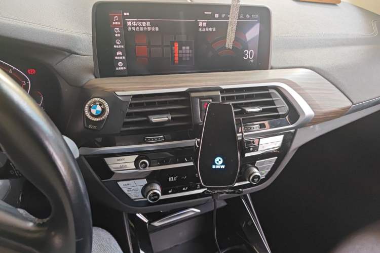 Used BMW X3 2020 xDrive28i Luxury Package Audio And AC Panel