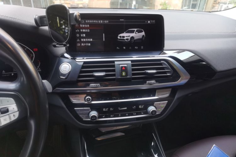 Used BMW X3 2020 xDrive25i Luxury Package Audio And AC Panel