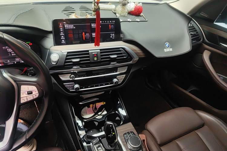 Used BMW X3 2020 xDrive28i Luxury Package Audio And AC Panel